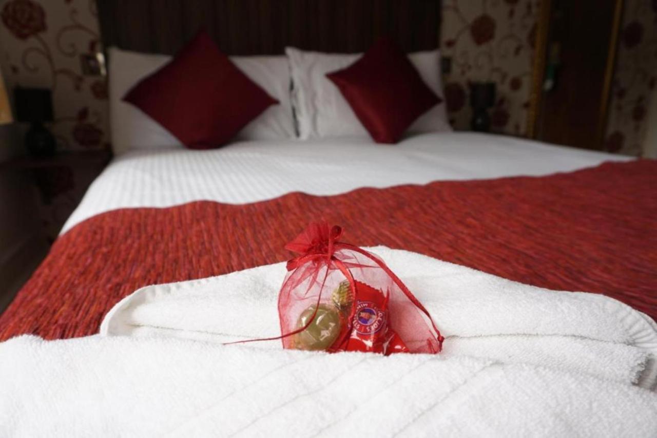 Broadfield Park Hotel Рочдейл Екстериор снимка