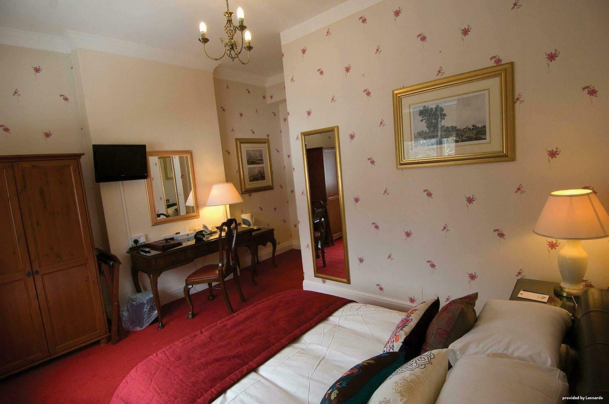 Broadfield Park Hotel Рочдейл Екстериор снимка